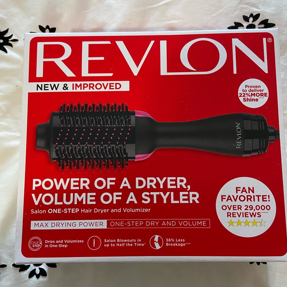 Brand new Revlon blow dry brush